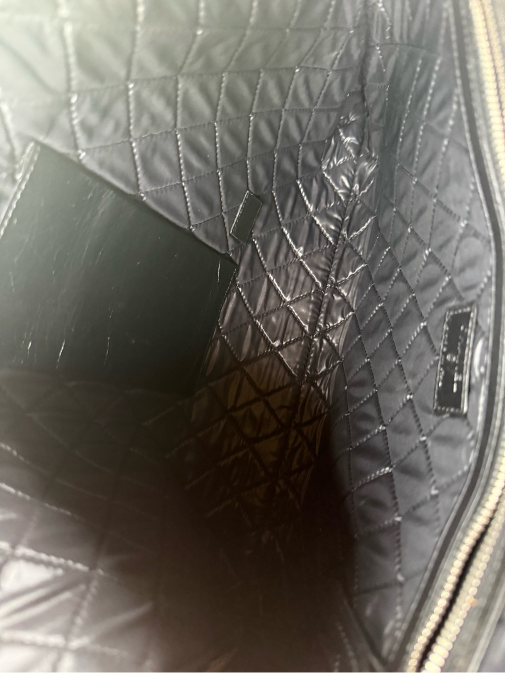 CLEAN. CHANEL Black Leather 'Feministe Mais Feminine' Zip Clutch & COA - Picture 5 of 10